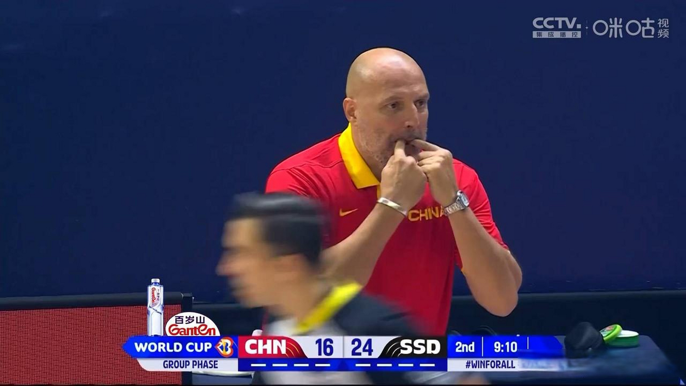 重庆男篮再次落败，主教练急需调整战术